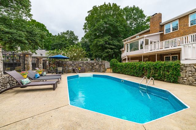 109 High Point Anchorage, Hendersonville, TN 37075