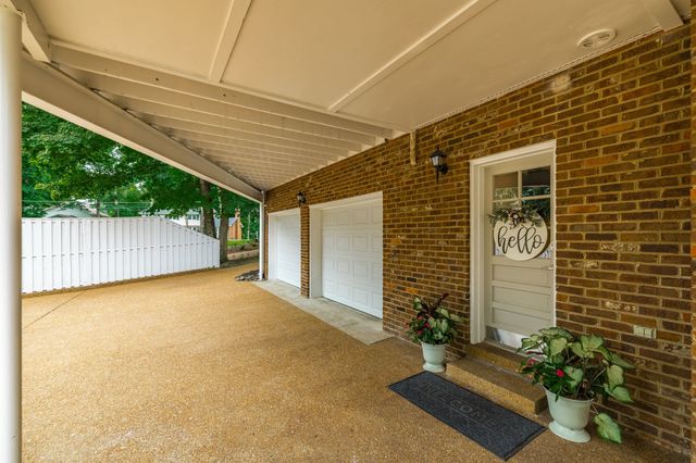 109 High Point Anchorage, Hendersonville, TN 37075