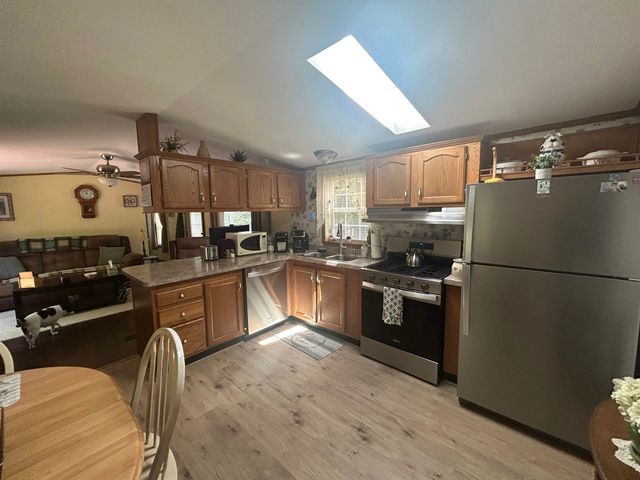 1184 NH Route 11, Farmington, NH 03835