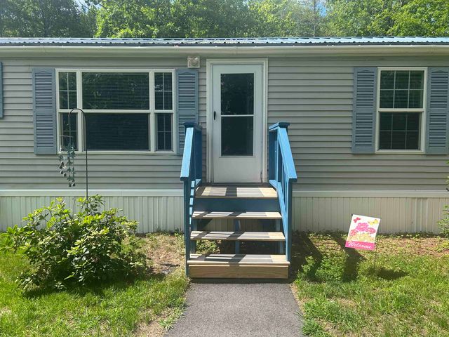 1184 NH Route 11, Farmington, NH 03835