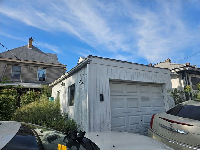 108 Harrison Ave, Avalon, PA 15202