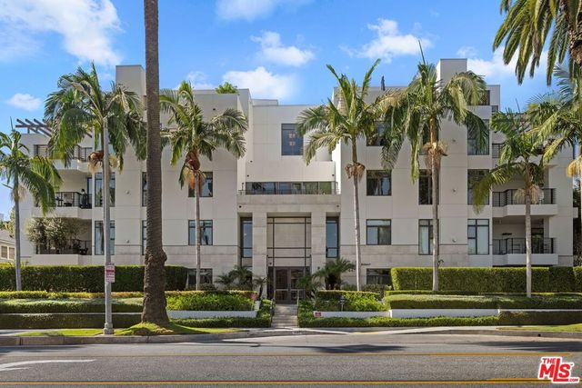 447 N Doheny Drive 305, Beverly Hills, CA 90210