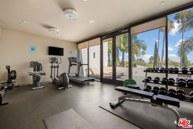 447 N Doheny Drive 305, Beverly Hills, CA 90210