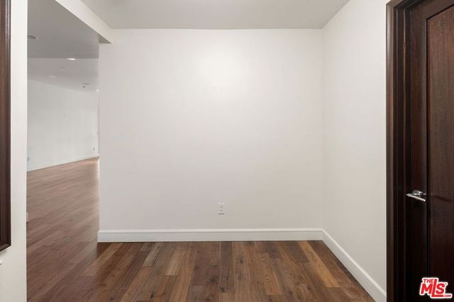 447 N Doheny Drive 305, Beverly Hills, CA 90210
