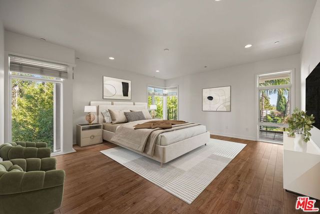 447 N Doheny Drive 305, Beverly Hills, CA 90210