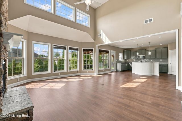 18103 Brightleaf Pl, Fisherville, KY 40023