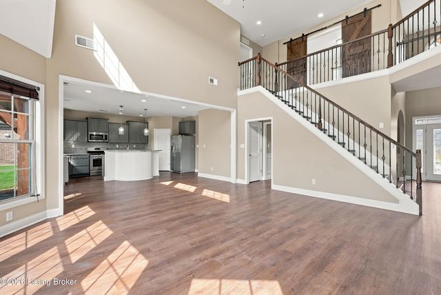 18103 Brightleaf Pl, Fisherville, KY 40023