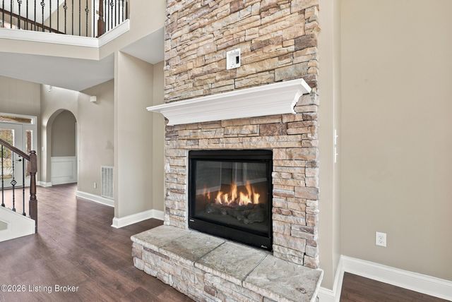 18103 Brightleaf Pl, Fisherville, KY 40023
