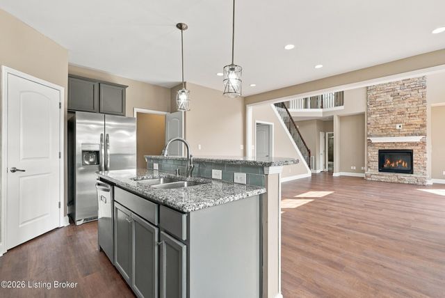 18103 Brightleaf Pl, Fisherville, KY 40023