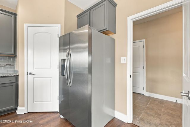 18103 Brightleaf Pl, Fisherville, KY 40023