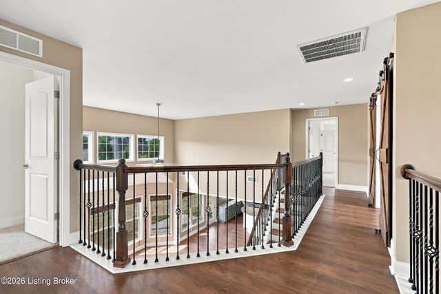 18103 Brightleaf Pl, Fisherville, KY 40023