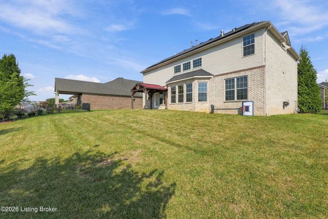 18103 Brightleaf Pl, Fisherville, KY 40023