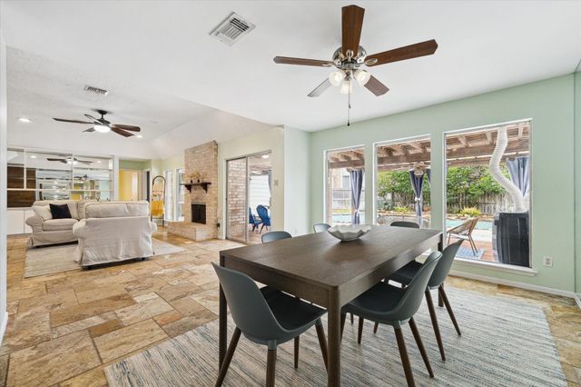 1306 S Kirkwood Road, Houston, TX 77077