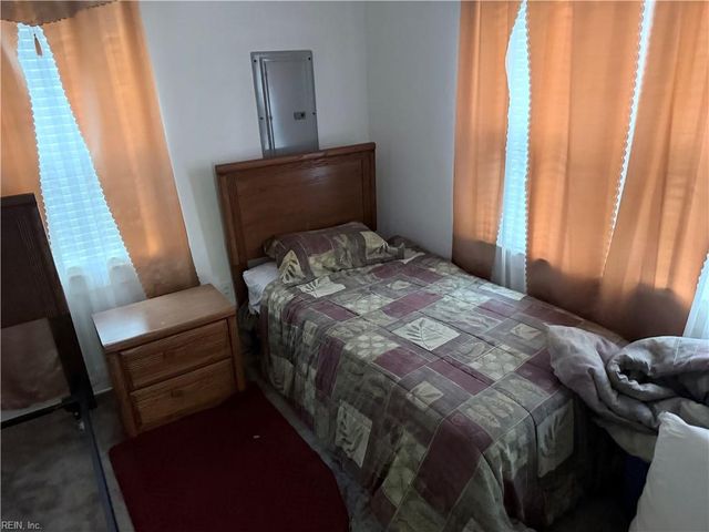 1536 Centre AVE, Portsmouth, VA 23704