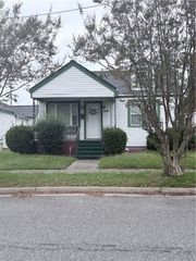 1536 Centre AVE, Portsmouth, VA 23704
