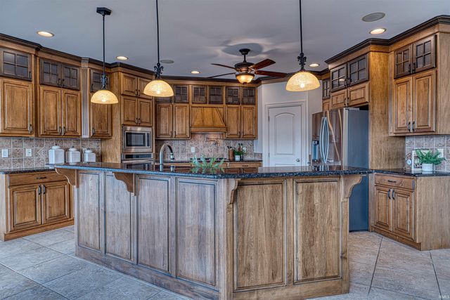 1811 Anderson Road, Newburgh, IN 47630