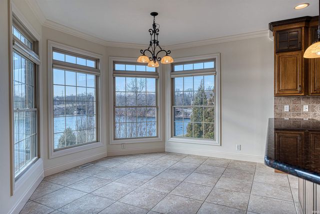 1811 Anderson Road, Newburgh, IN 47630