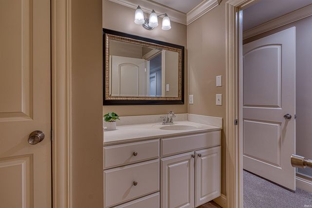 1811 Anderson Road, Newburgh, IN 47630