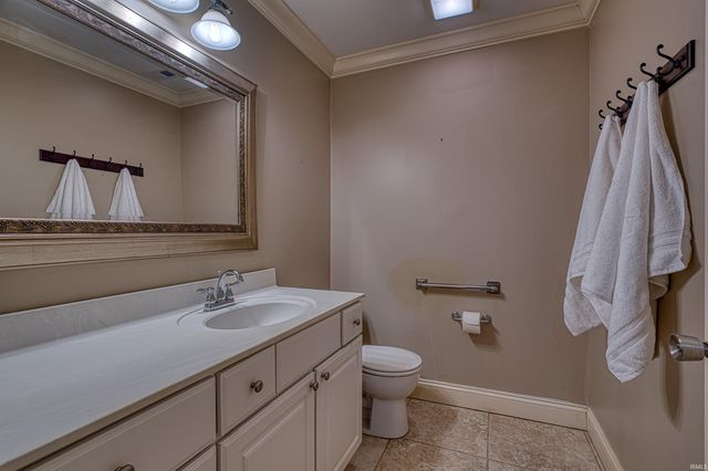 1811 Anderson Road, Newburgh, IN 47630