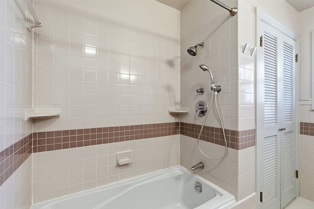 543 Aqua Drive, Dallas, TX 75218