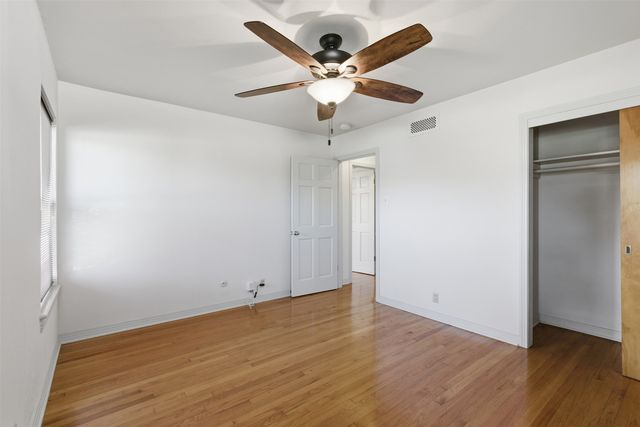 543 Aqua Drive, Dallas, TX 75218