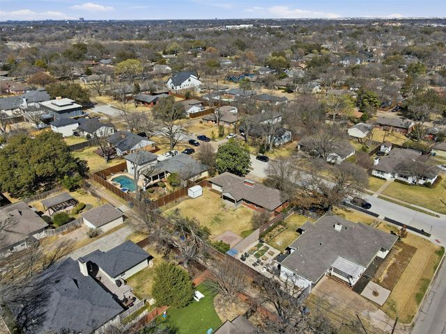 543 Aqua Drive, Dallas, TX 75218