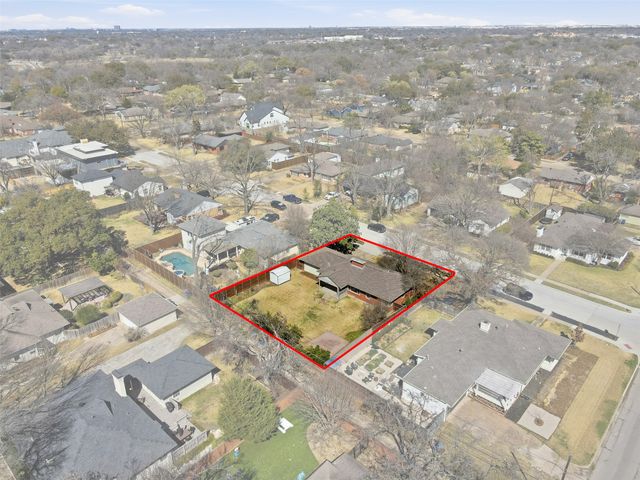 543 Aqua Drive, Dallas, TX 75218