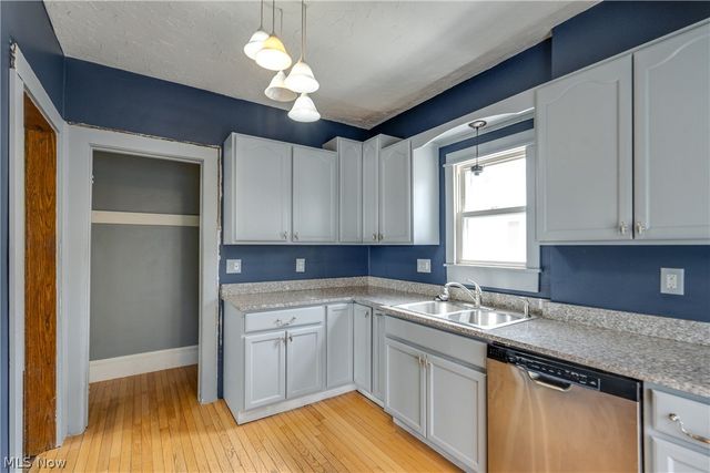 2642 6th Street, Cuyahoga Falls, OH 44221