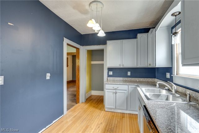 2642 6th Street, Cuyahoga Falls, OH 44221