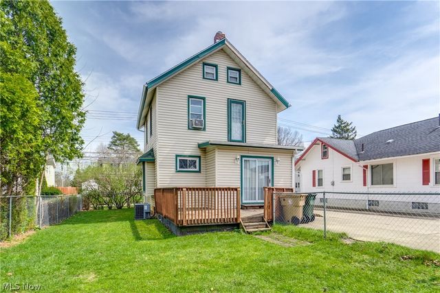 2642 6th Street, Cuyahoga Falls, OH 44221