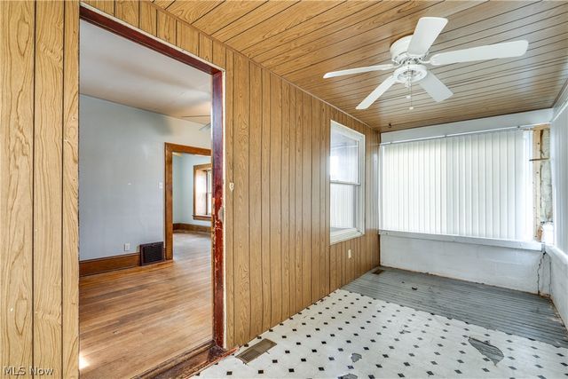 2642 6th Street, Cuyahoga Falls, OH 44221