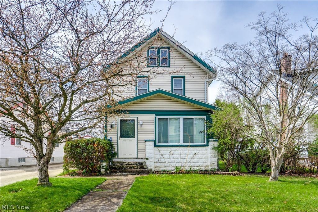 2642 6th Street, Cuyahoga Falls, OH 44221