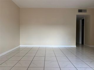 4928 Hollywood Boulevard 10, Hollywood, FL 33021