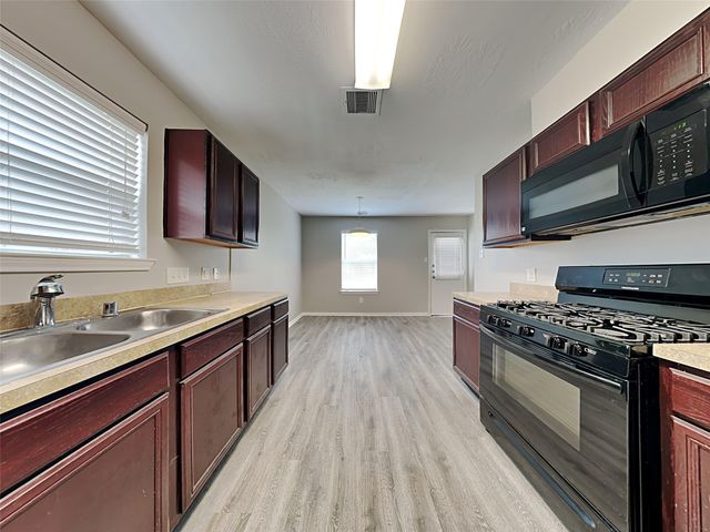 16326 Royal Fort Lane, Houston, TX 77073