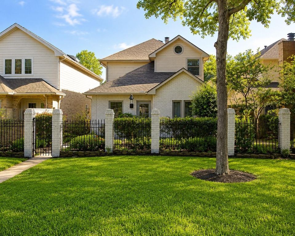 16326 Royal Fort Lane, Houston, TX 77073