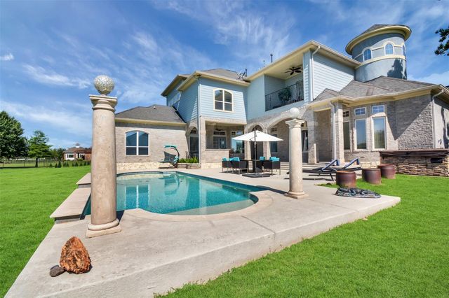 19715 Lake Stone Court, Tomball, TX 77377