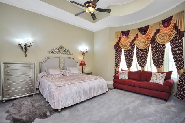 19715 Lake Stone Court, Tomball, TX 77377