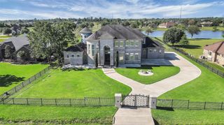19715 Lake Stone Court, Tomball, TX 77377