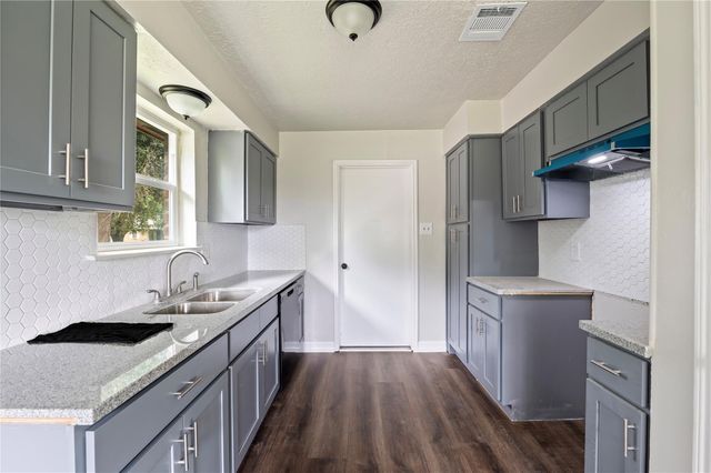15050 Blueridge Road, Missouri City, TX 77489