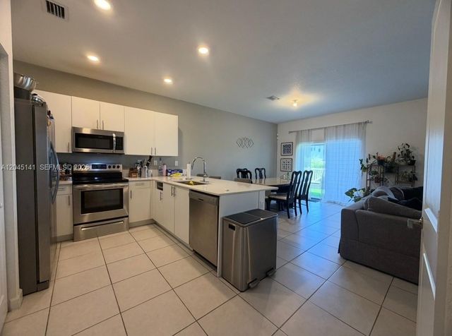 20476 NW 4th Court 20476, Miami Gardens, FL 33169