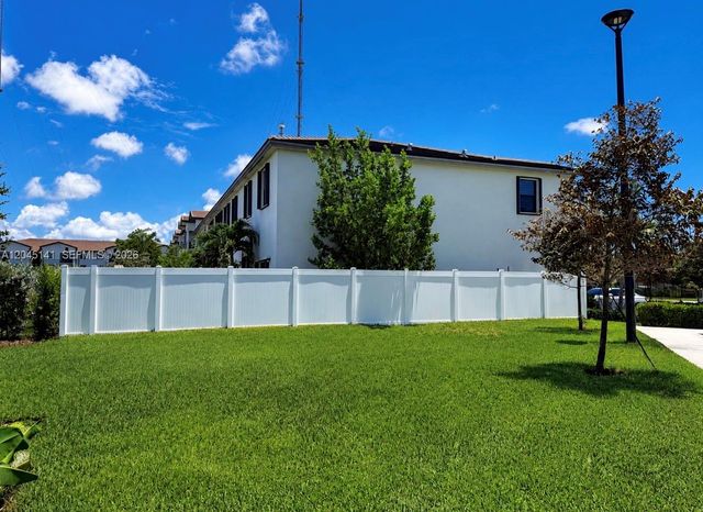 20476 NW 4th Court 20476, Miami Gardens, FL 33169