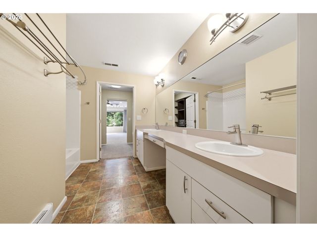 1210 Nw 23RD Ave, Camas, WA 98607