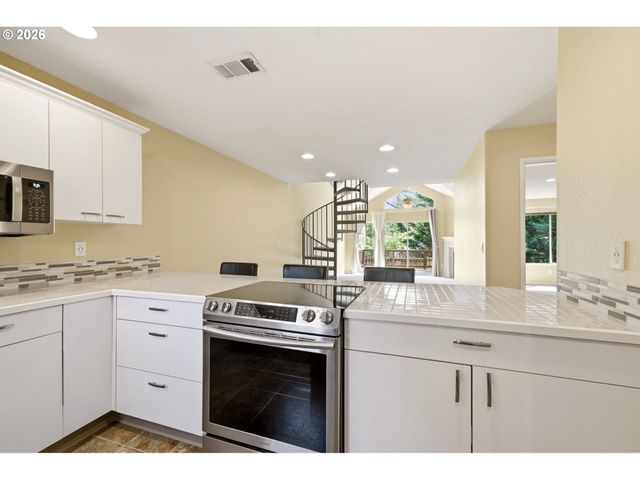 1210 Nw 23RD Ave, Camas, WA 98607