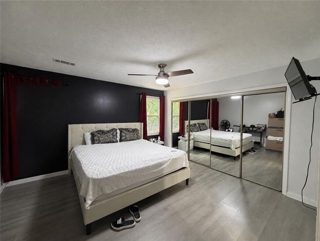2301 Marshes Glenn Drive, Norcross, GA 30071