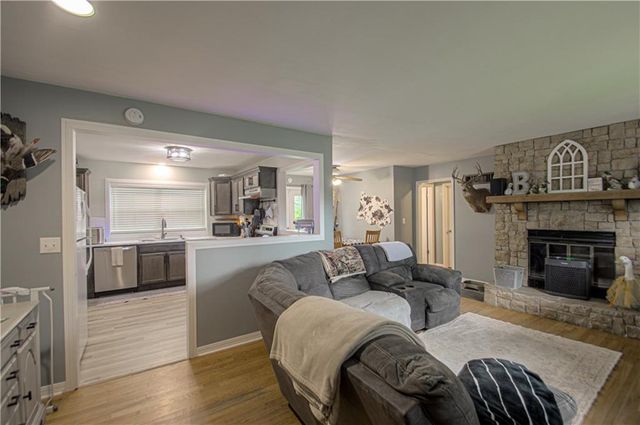 14700 E 39th Terrace, Independence, MO 64055