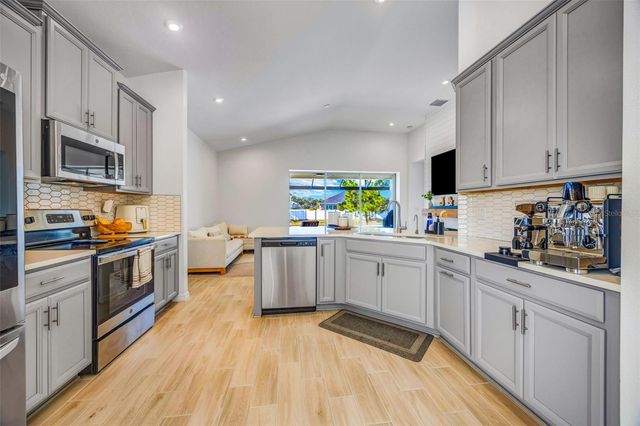 33995 ASTORIA CIRCLE, Wesley Chapel, FL 33545