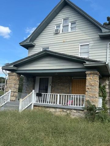3807 Wabash Avenue, Kansas City, MO 64128