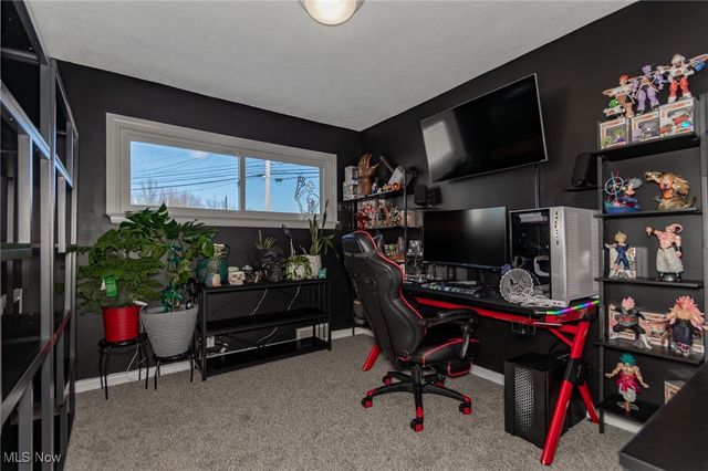 518 E 305th Street, Willowick, OH 44095