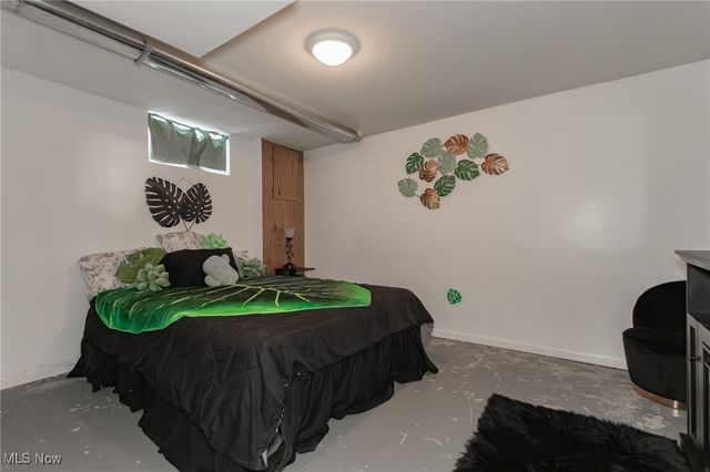 518 E 305th Street, Willowick, OH 44095