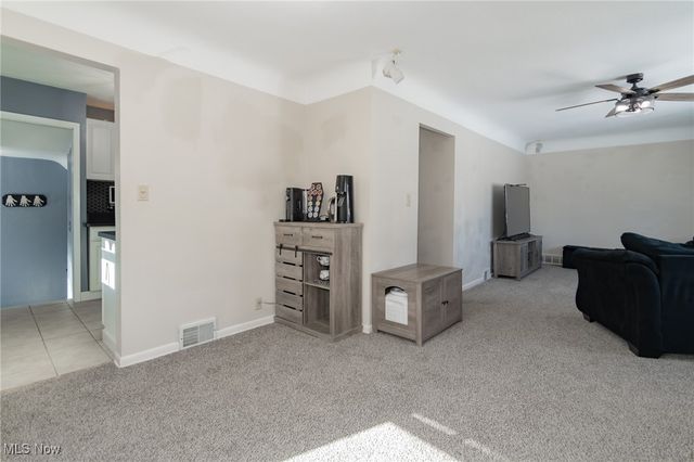 518 E 305th Street, Willowick, OH 44095